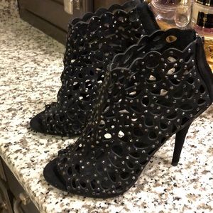 Zigizoho heels black or tan